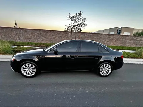 2013 Audi A4 2.0T Premium Sedan 4D
