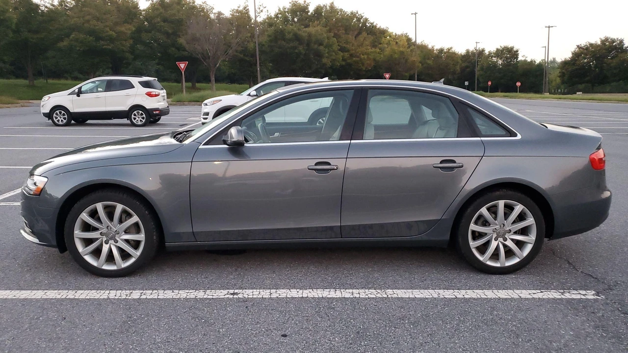 2013 Audi B8 A4 - Image 9 of 31