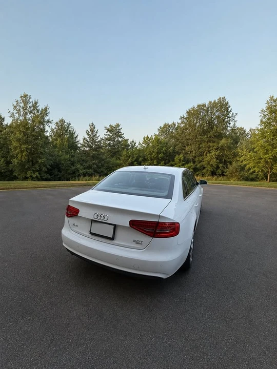 2013 Audi B8 A4 - Image 9 of 18
