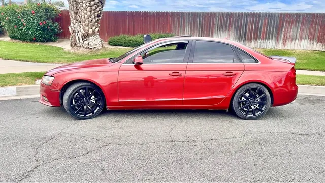 2013 Audi A4 2.0T Quattro Premium Sedan 4D