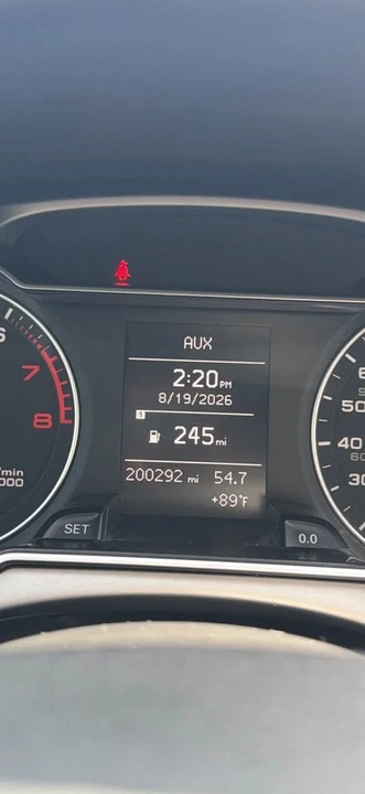 2013 Audi B8 A4 - Image 2 of 8