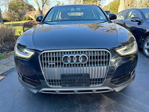 2013 Audi A4 2.0T Quattro Premium Sedan 4D