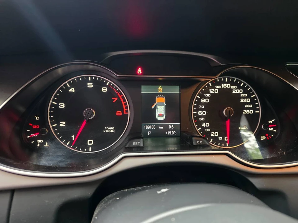 2013 Audi B8 A4 - Image 11 of 15