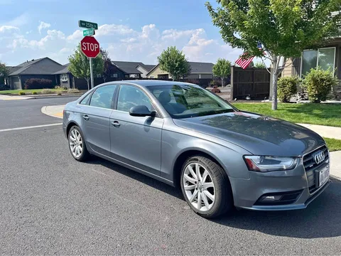 2013 Audi A4 2.0T Quattro Sedan 4D