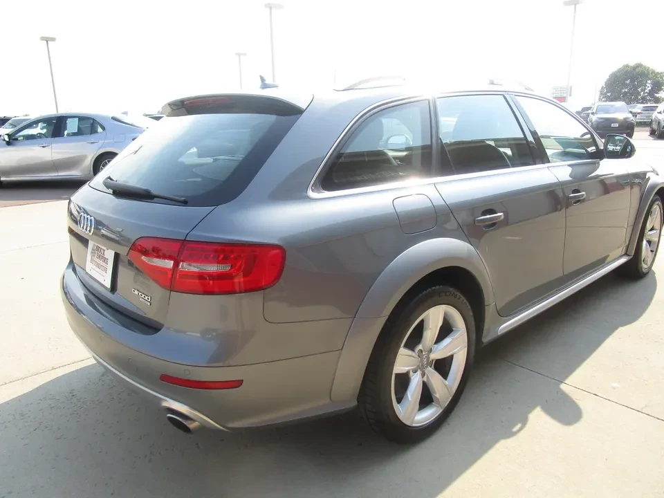 2013 Audi Allroad - Image 2 of 3
