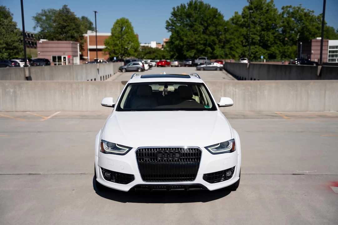 2013 Audi B8 A4 - Image 6 of 31