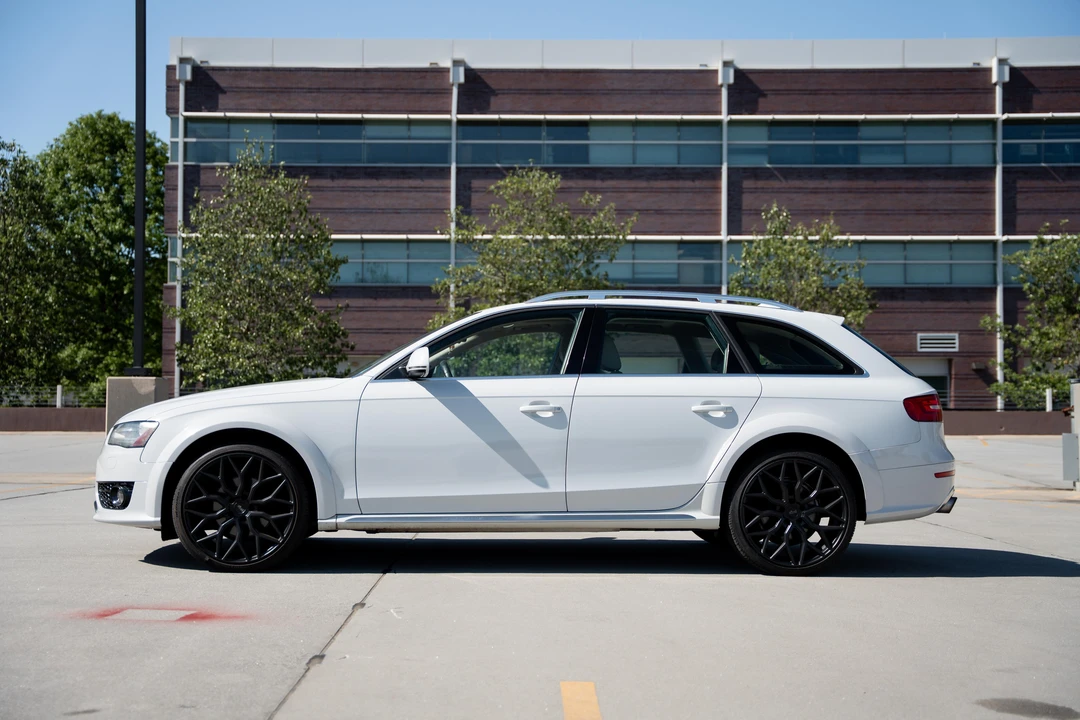 2013 Audi B8 A4 - Image 8 of 31