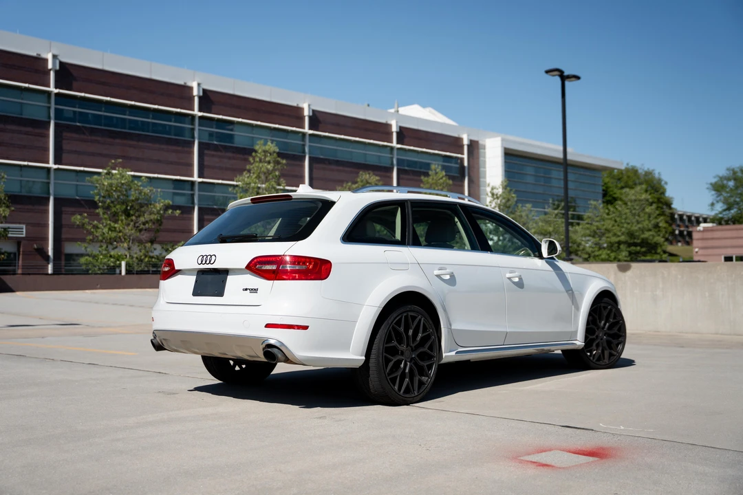 2013 Audi B8 A4 - Image 11 of 31