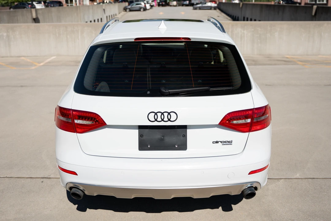 2013 Audi B8 A4 - Image 5 of 31