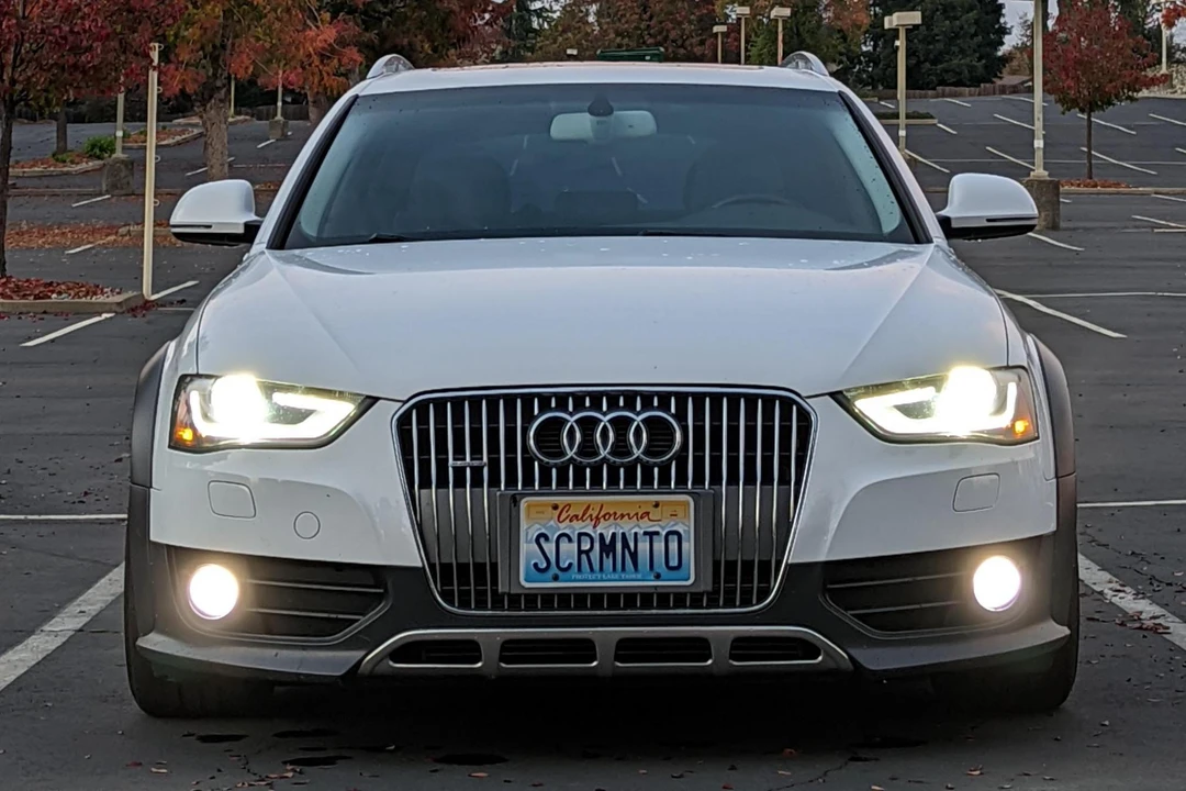 2013 Audi B8 A4 - Image 2 of 31