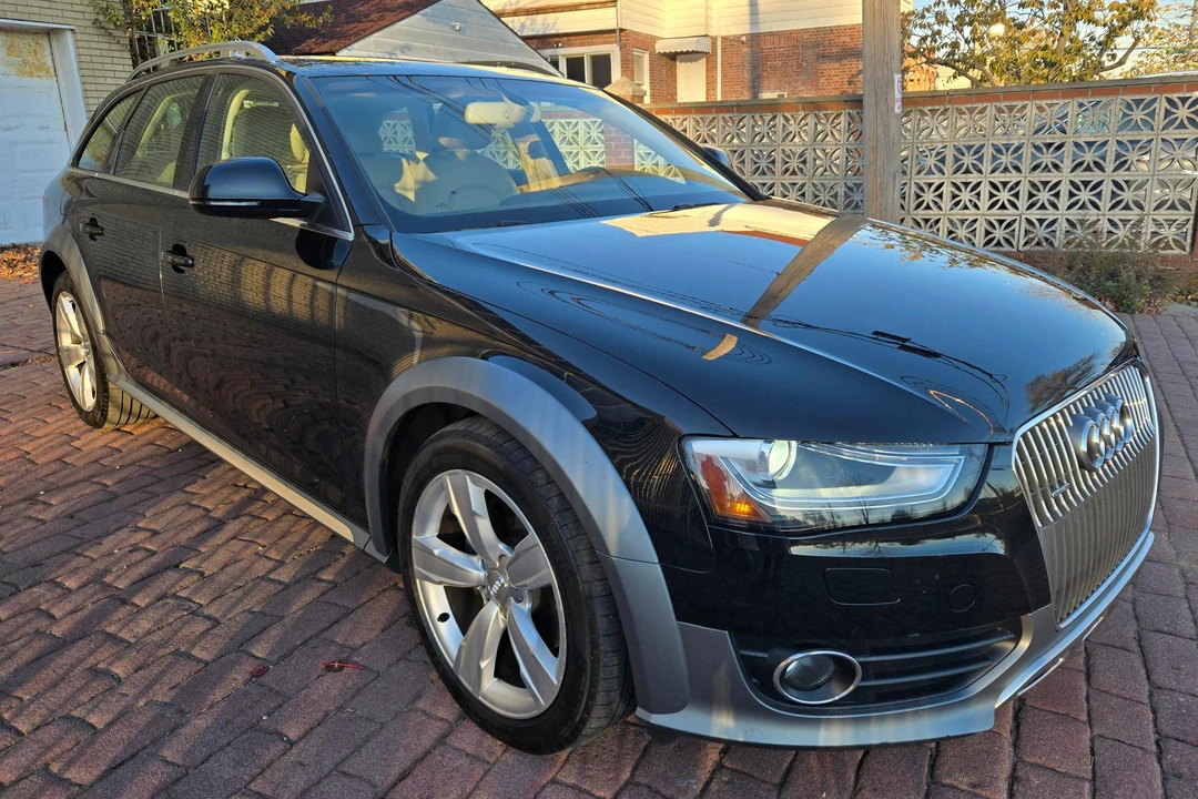 2013 Audi B8 A4 - Image 3 of 31