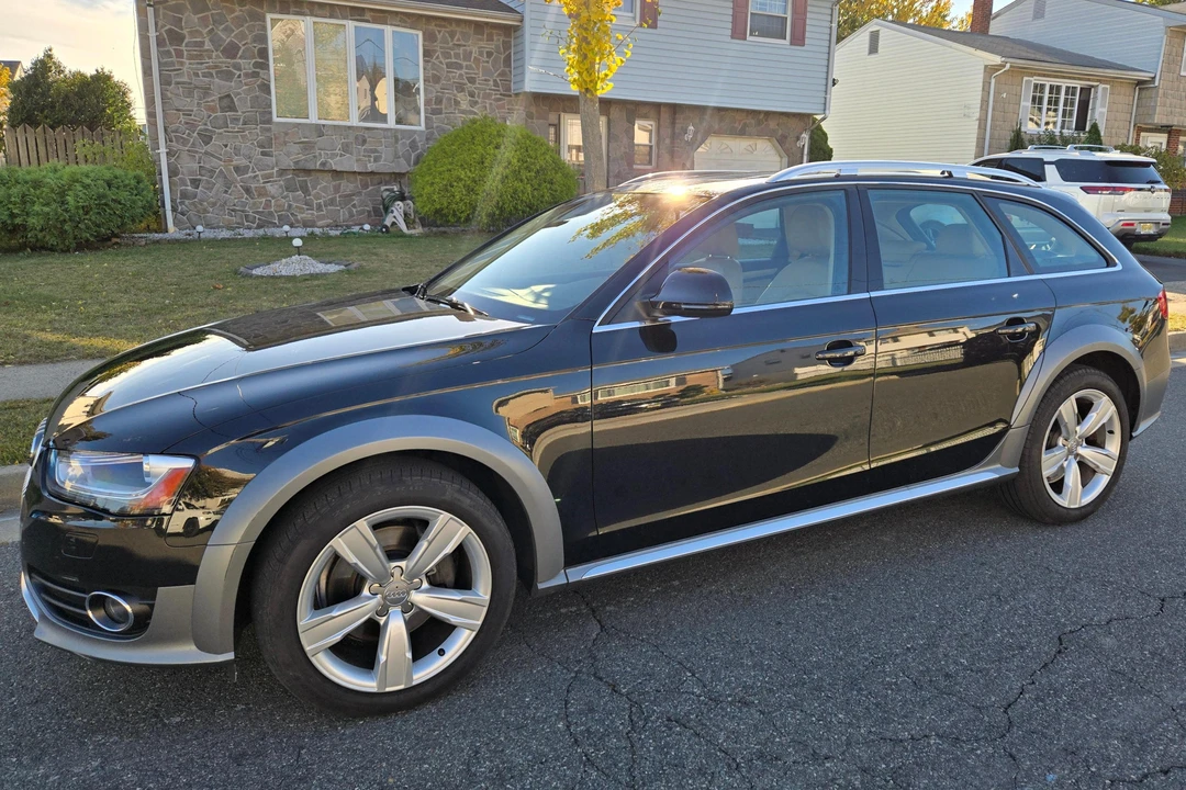 2013 Audi B8 A4 - Image 8 of 31