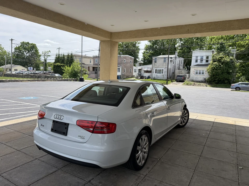 2013 Audi B8 A4 - Image 25 of 31