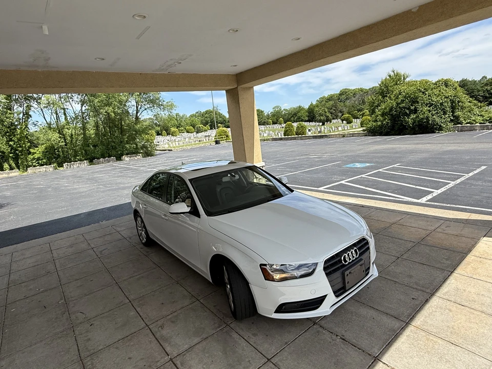 2013 Audi B8 A4 - Image 14 of 31