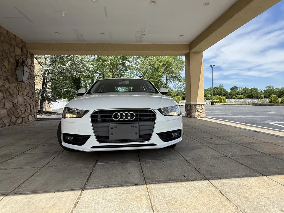 2013 Audi B8 A4 - Image 8 of 31