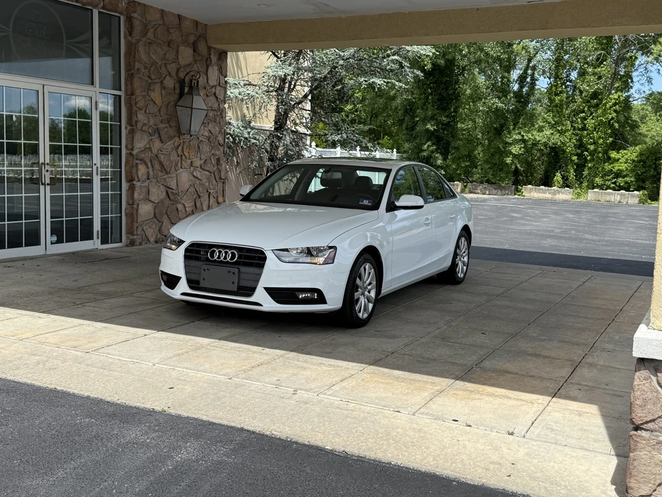 2013 Audi B8 A4 - Image 5 of 31