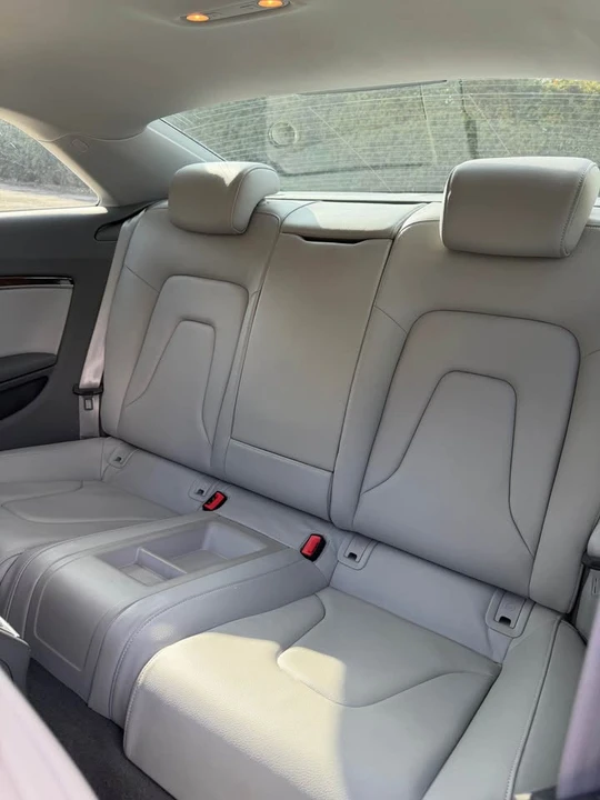 2013 Audi B8 A5 - Image 6 of 8