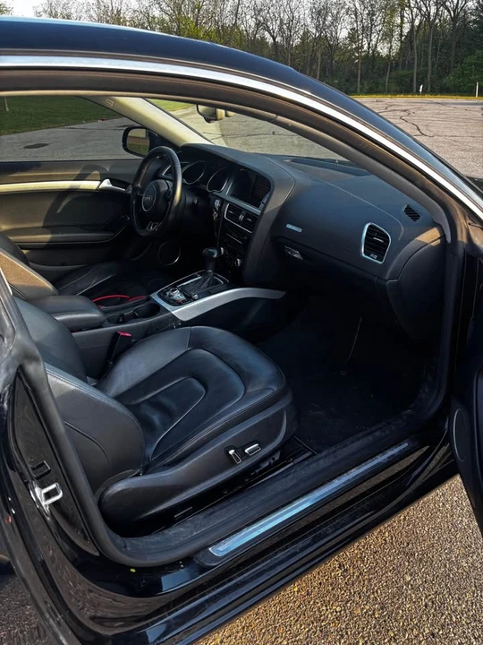 2013 Audi B8 A5 - Image 4 of 8