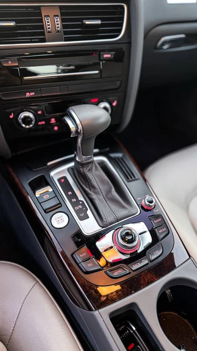 2013 Audi B8 A5 - Image 12 of 24
