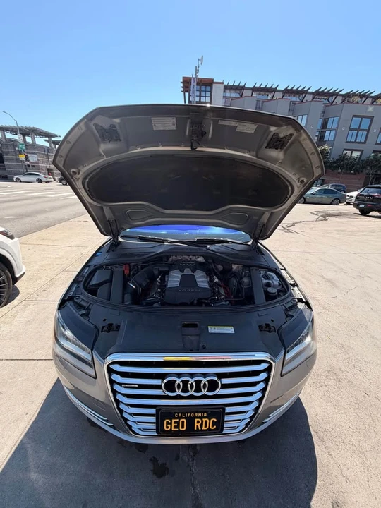 2013 Audi D4 A8 - Image 2 of 9