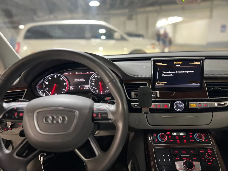 2013 Audi D4 A8 - Image 9 of 10