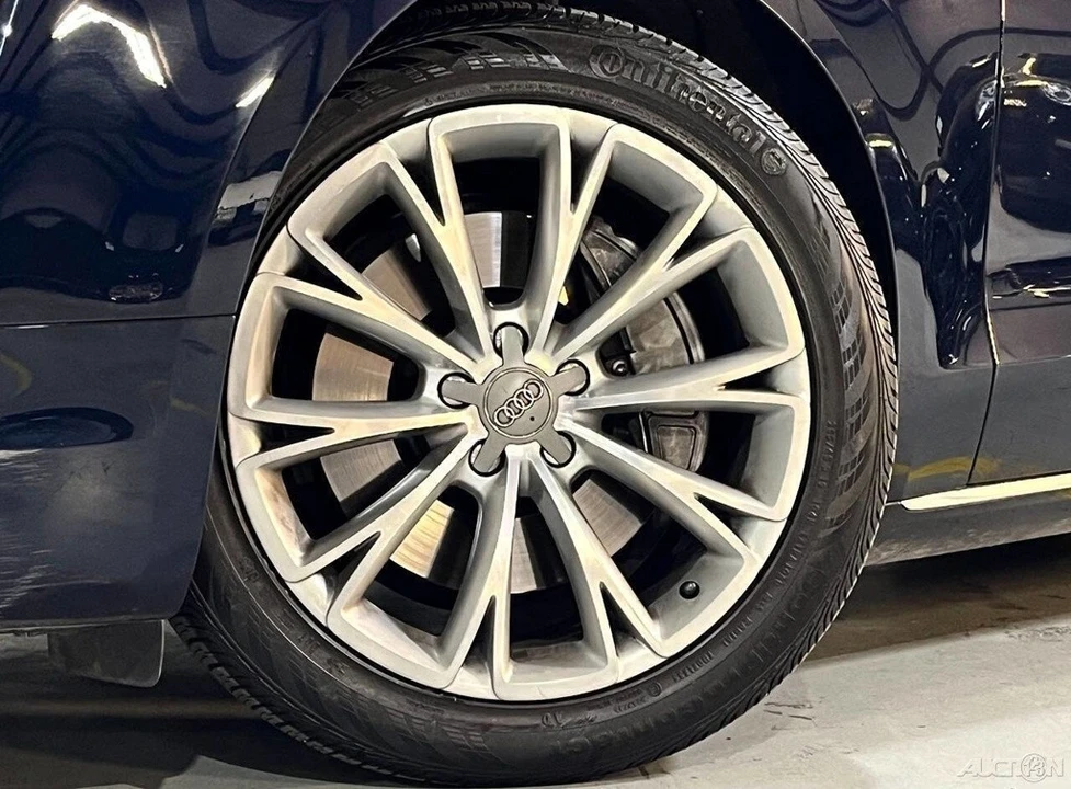 2013 Audi D4 A8 - Image 3 of 21