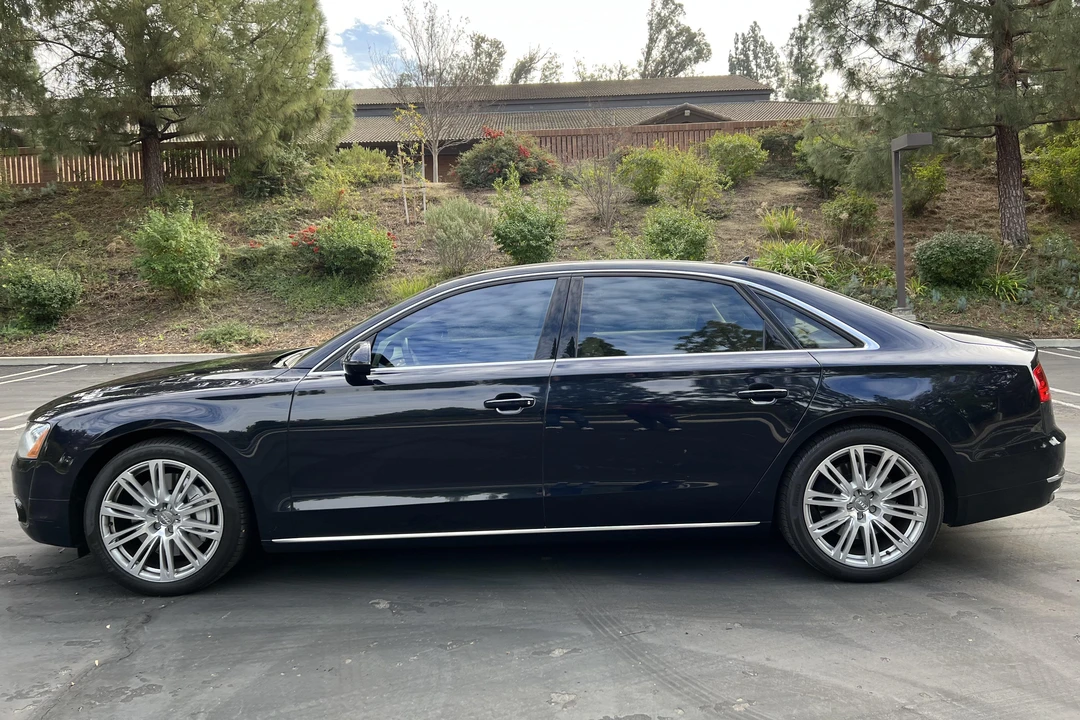 2013 Audi D4 A8 - Image 4 of 31