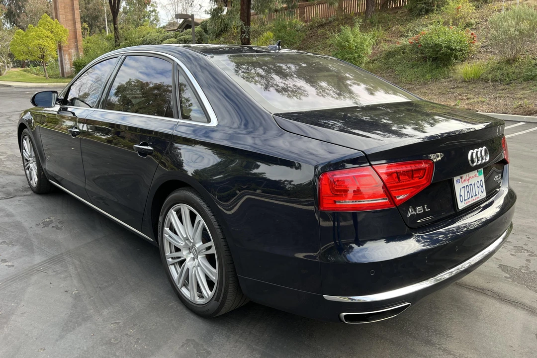 2013 Audi D4 A8 - Image 5 of 31