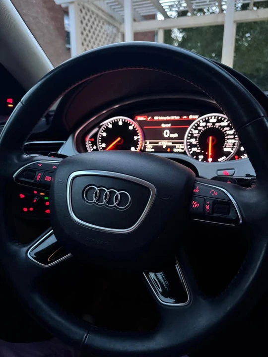 2013 Audi D4 A8 - Image 10 of 20