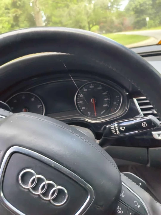 2013 Audi D4 A8 - Image 8 of 8