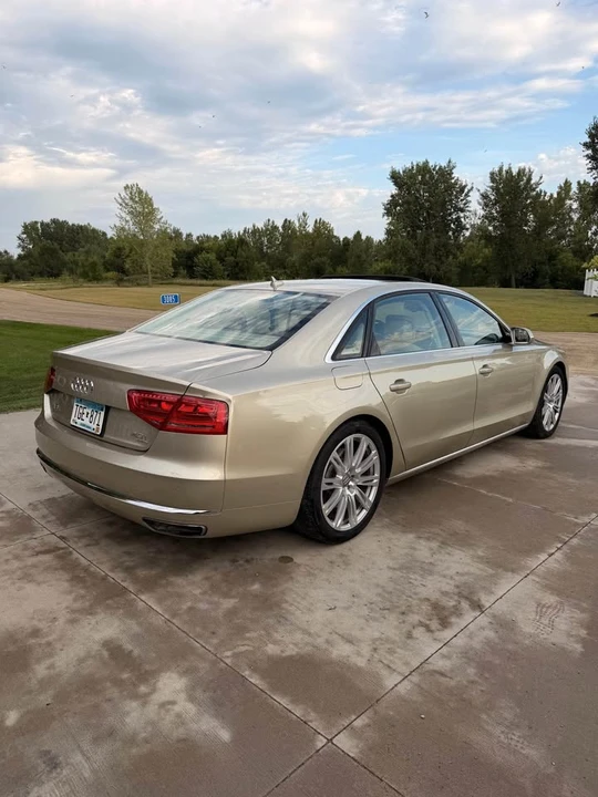 2013 Audi D4 A8 - Image 5 of 18