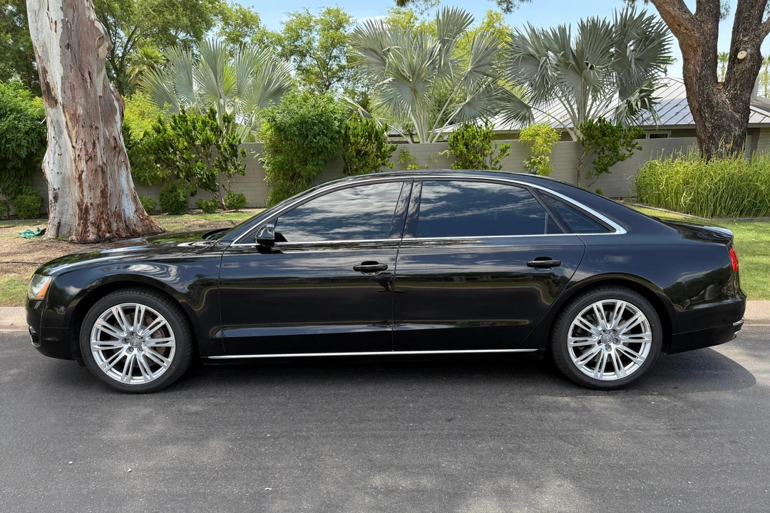 2013 Audi D4 A8 - Image 3 of 31