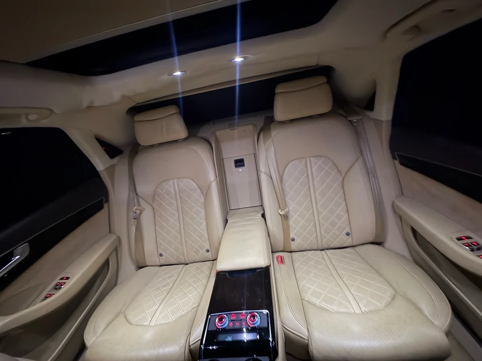 2013 Audi D4 A8 - Image 8 of 17