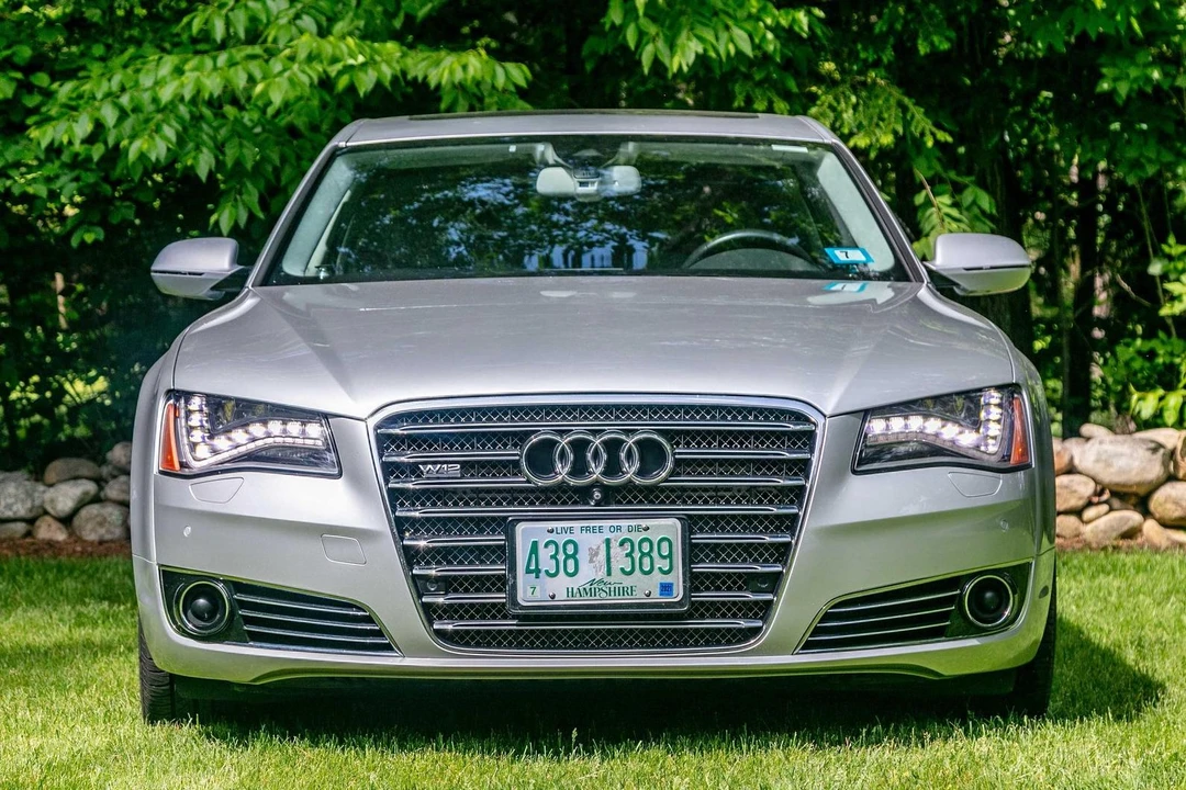 2013 Audi D4 A8 - Image 2 of 31