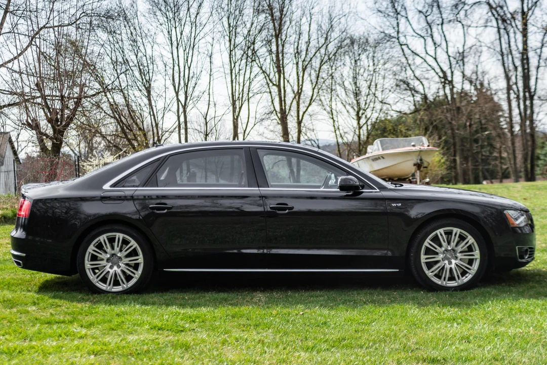 2013 Audi D4 A8 - Image 3 of 31