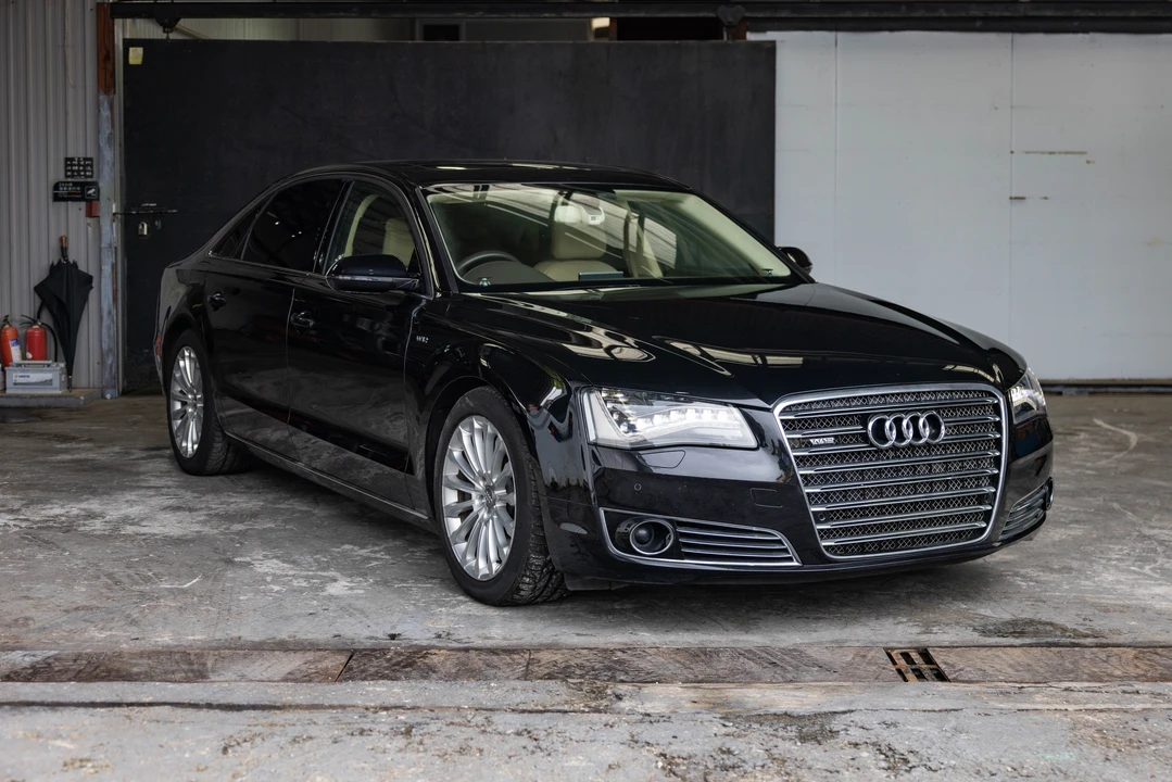 2013 Audi D4 A8 - Image 12 of 31