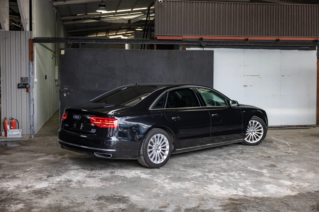 2013 Audi D4 A8 - Image 5 of 31