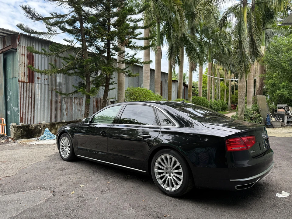 2013 Audi D4 A8 - Image 7 of 31
