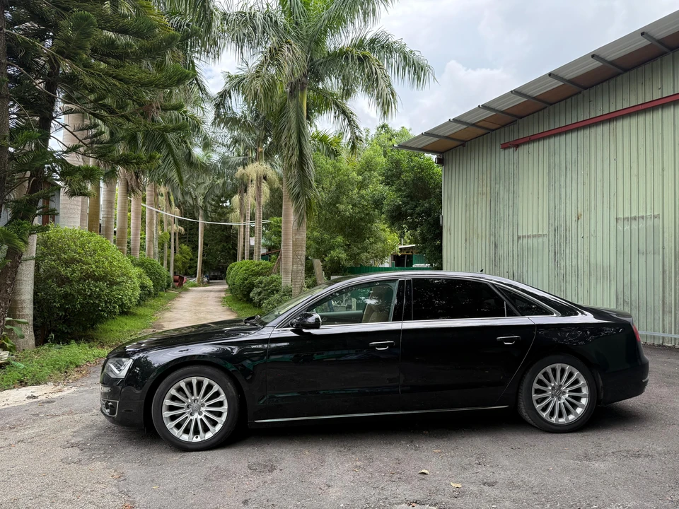 2013 Audi D4 A8 - Image 8 of 31