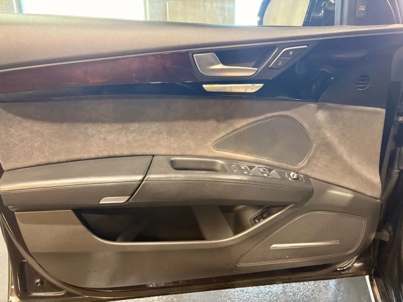 2013 Audi D4 A8 - Image 10 of 12