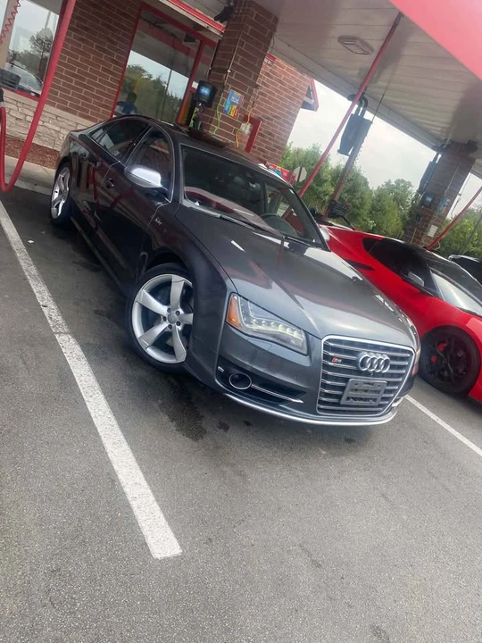 2013 Audi D4 S8 - Image 4 of 8