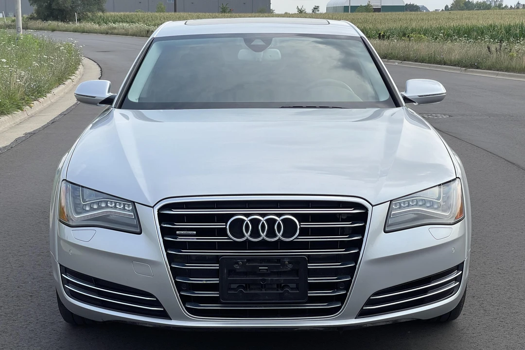 2013 Audi D4 A8 - Image 2 of 31