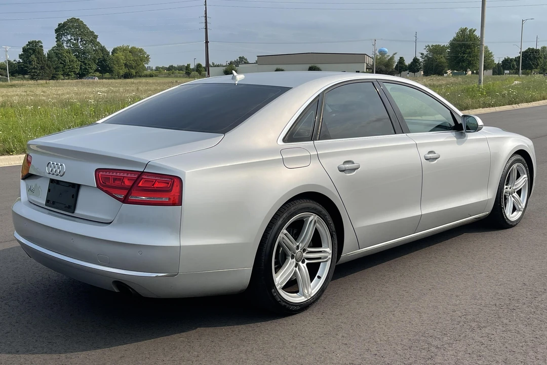2013 Audi D4 A8 - Image 4 of 31