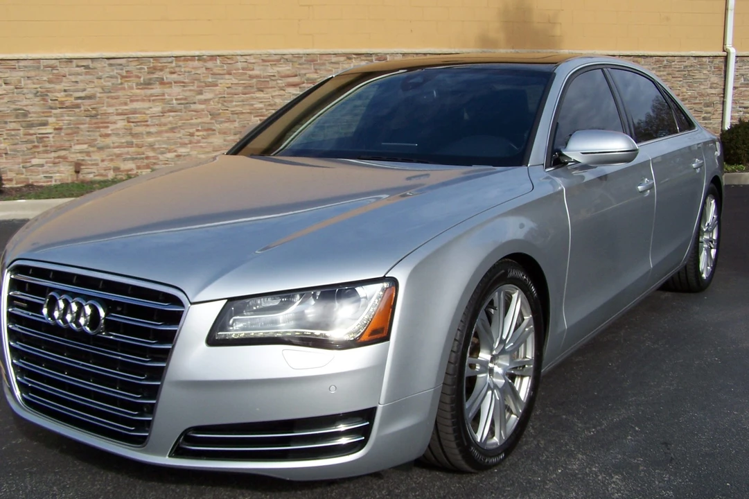 2013 Audi D4 A8 - Image 3 of 31