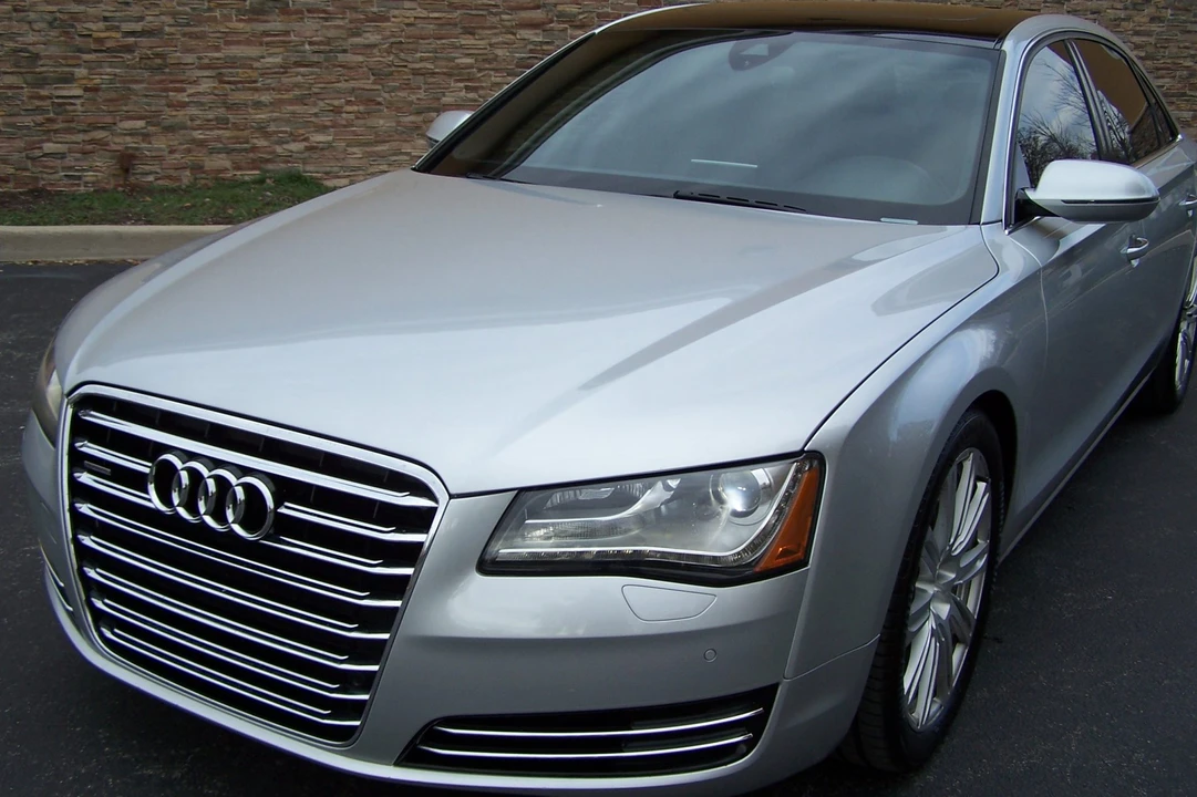 2013 Audi D4 A8 - Image 2 of 31