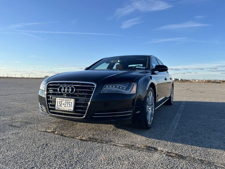 2013 Audi D4 A8 - Image 2 of 31