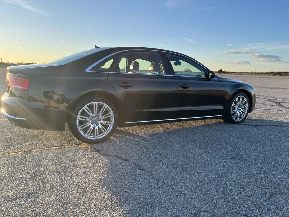 2013 Audi D4 A8 - Image 10 of 31