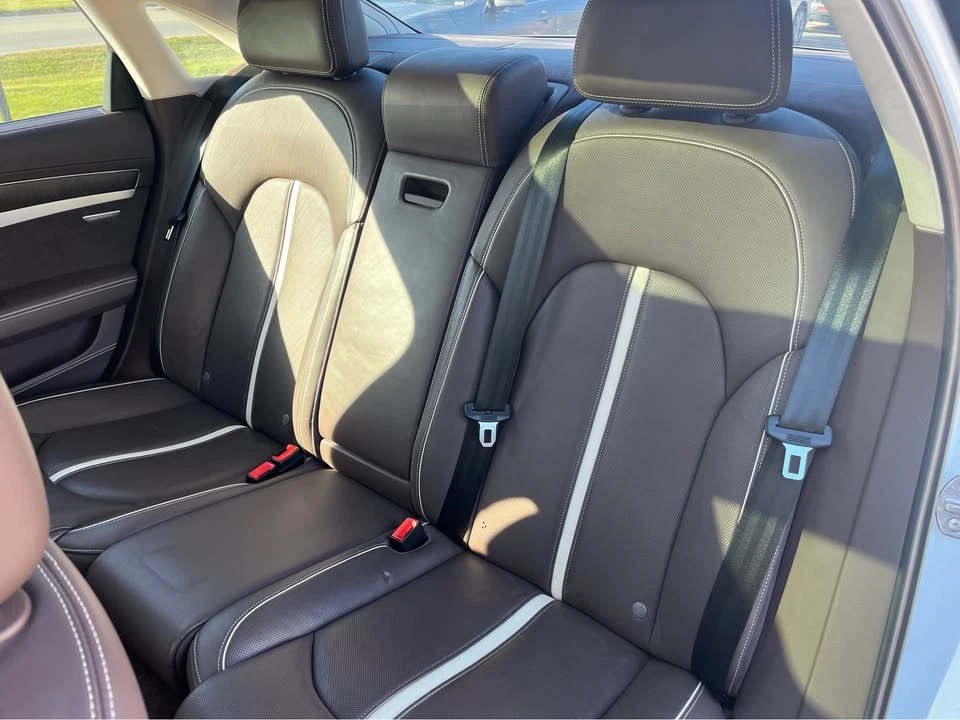 2013 Audi D4 A8 - Image 11 of 17