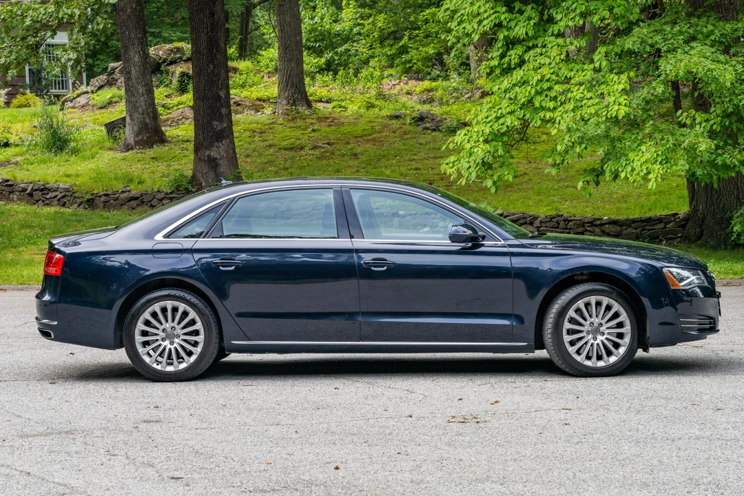 2013 Audi D4 A8 - Image 5 of 31