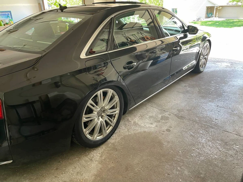 2013 Audi D4 A8 - Image 3 of 10